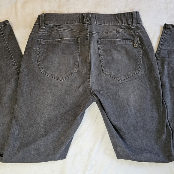 Democracy Absolution Gray Jeggings sz 8 - Picture 3 of 4